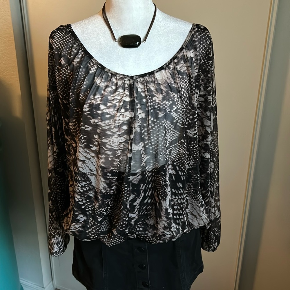 i Jeans By Buffalo Women’s Sheer Mesh Python Print Open Back Peasant Bloouse